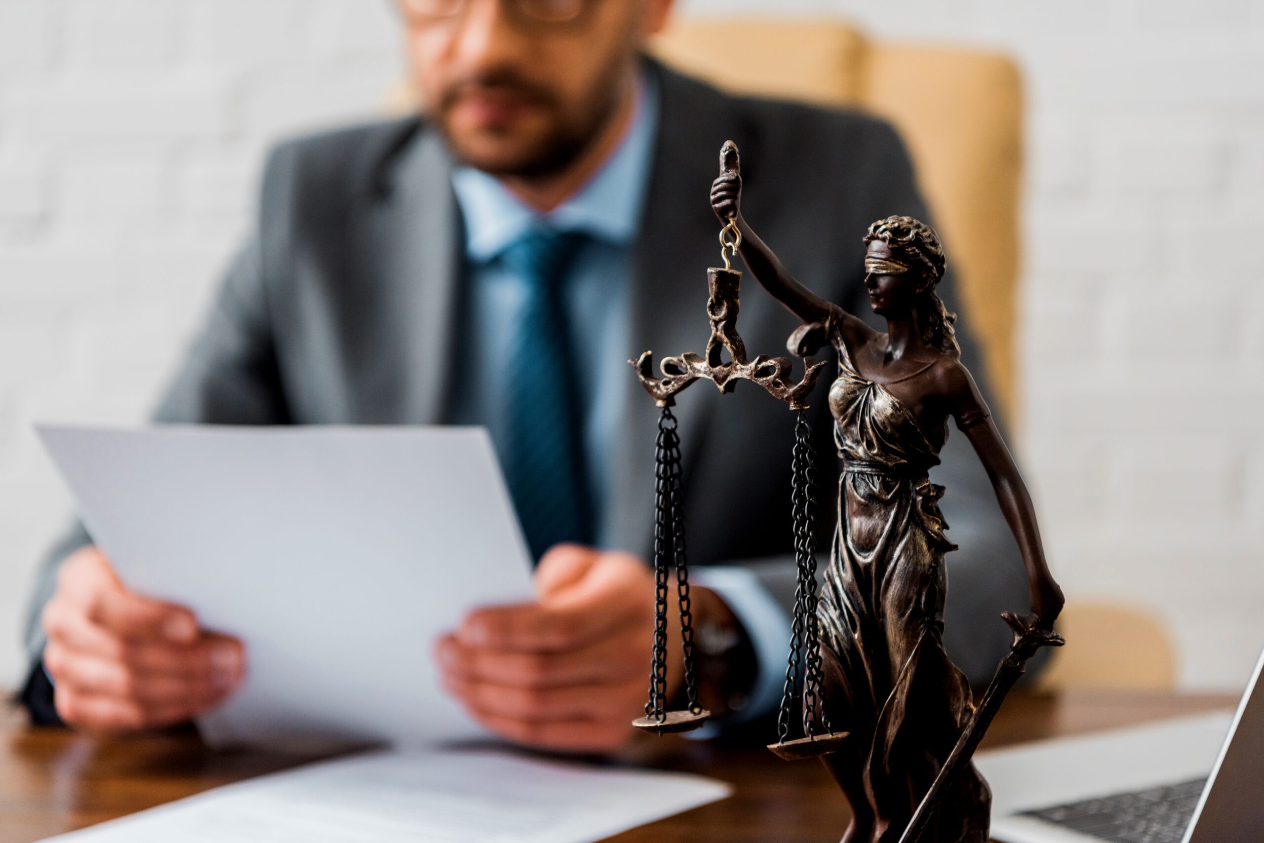 Hiring an Employment Lawyer in South Dakota: What You Should Know